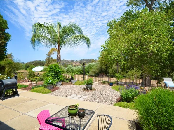 3404 Oak Cliff Dr APT 3, Fallbrook, CA 92028