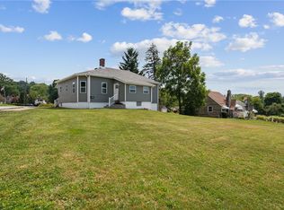 2005 Pennsylvania Ave, Irwin, PA 15642