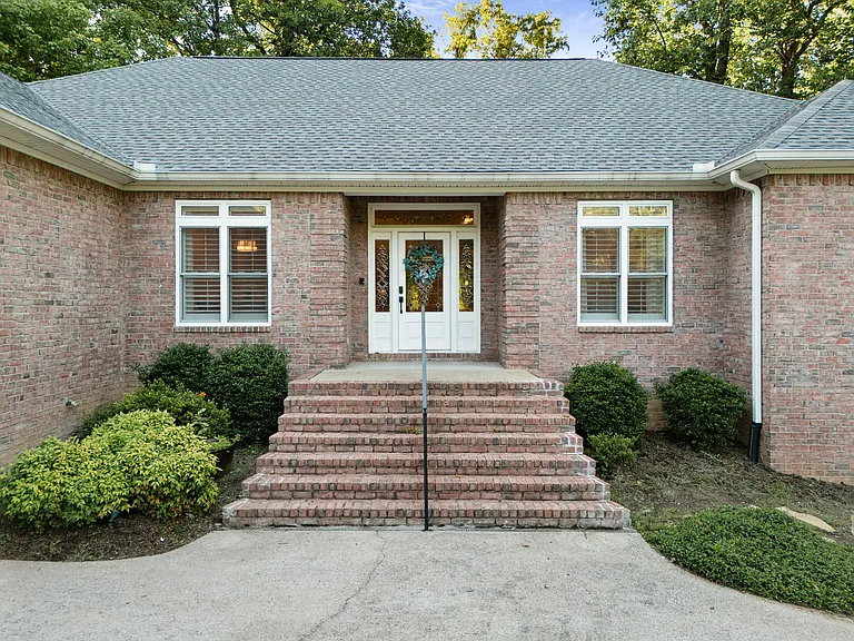 604 Georgian Way #A — Photo 34