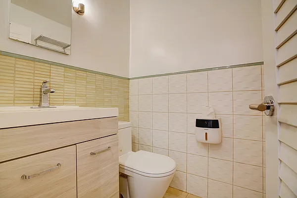 Rented by Realmart Realty LLC | media 29