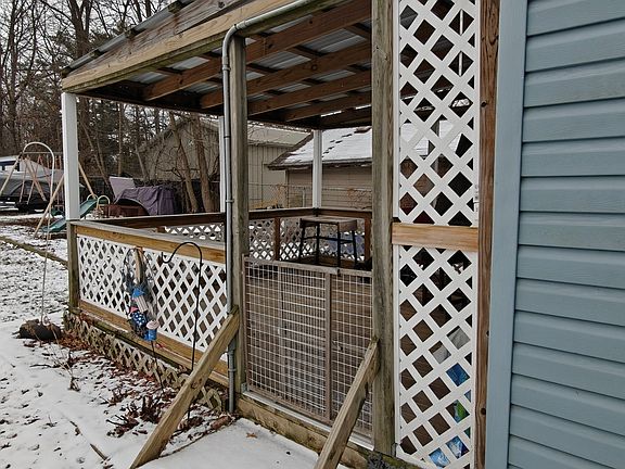 5th image of 616 Daisyfield Rd