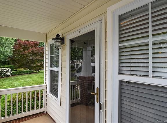 4th image of 8354 Brickle Ln