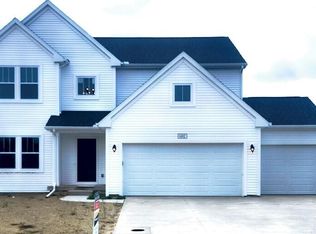 6182 Longhorn Trl, Stevensville, MI 49127