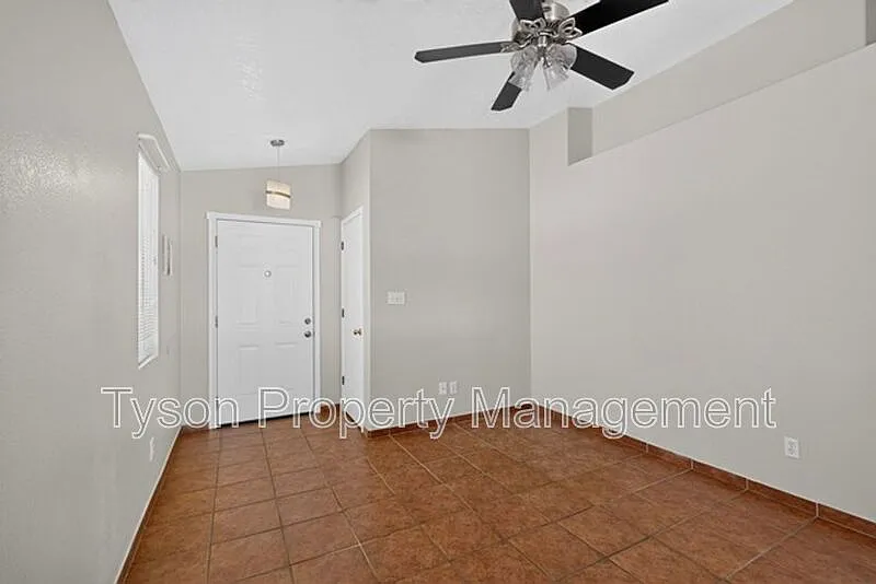 2 bed, 2.0 bath, 1058 sqft, $1,875 — Photo 3