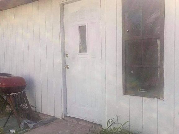 2nd image of 1002 Dove St #3