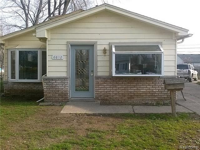 2nd image of 6812 Toepfer Rd
