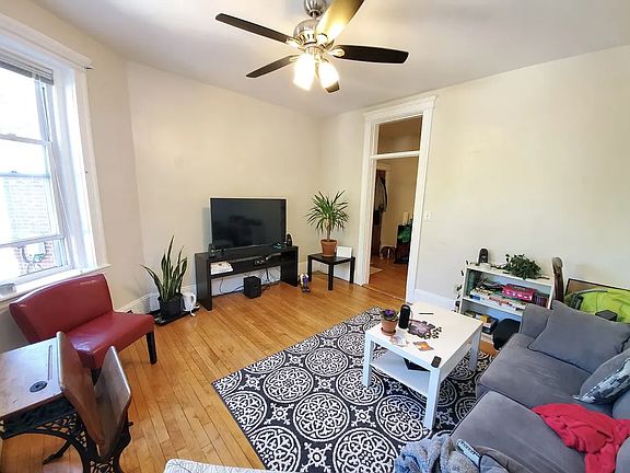 4th image of 274 Brookline St #B