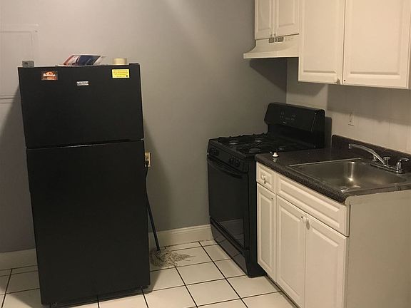 4FEFC0E0-0CAB-4779-9C3A-EAFAF74EBB58