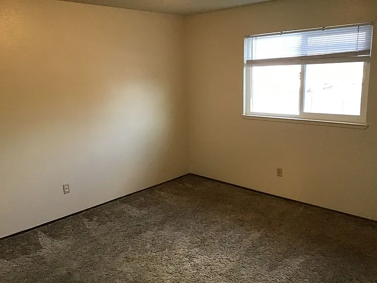 350 Alemar Way — Photo 8