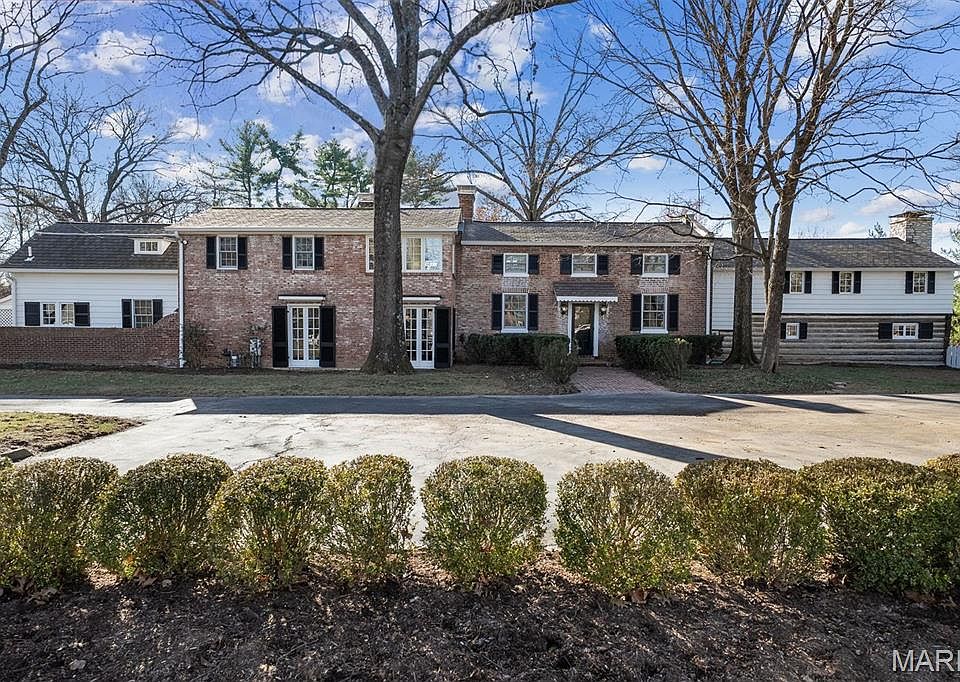 9928 Litzsinger Rd, Saint Louis, MO 63124 | MLS #26001108 | Zillow