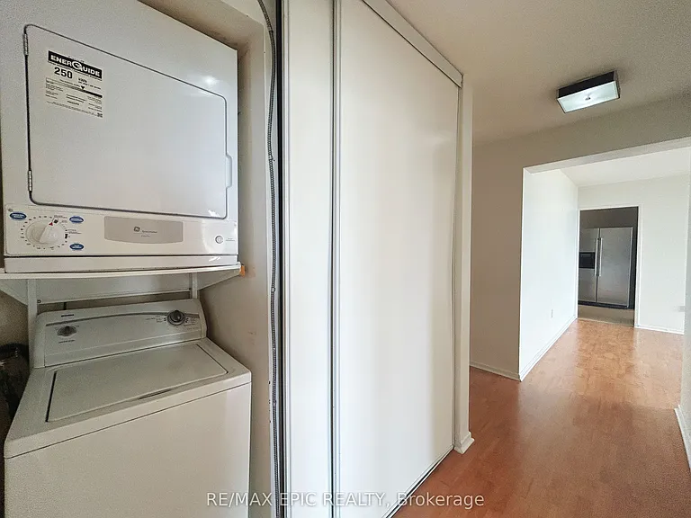 350 Seneca Hill Dr #908 — Photo 11