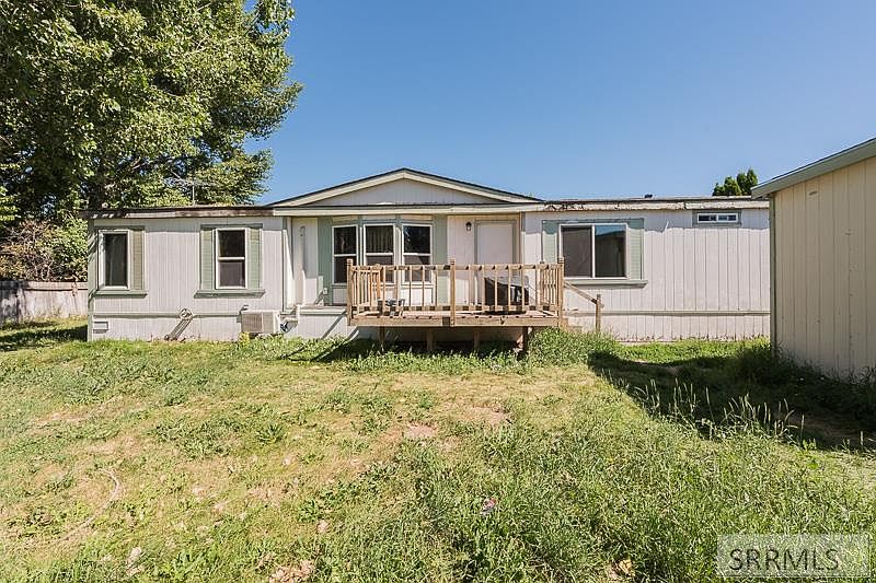 1st image of 829 Singletree Ln