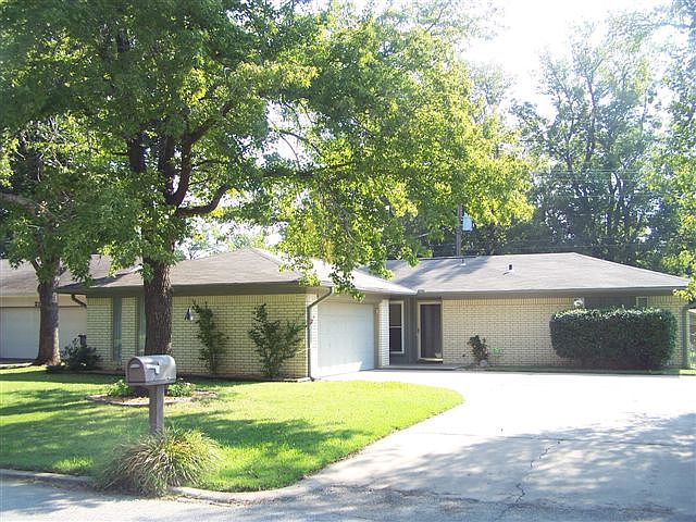 1st image of 210 N Wortman Pl
