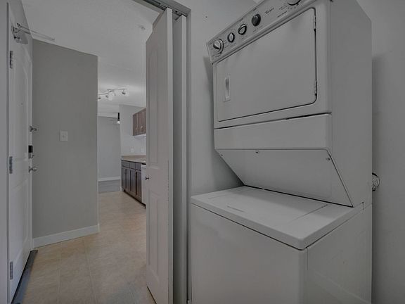 5th image of 131 Woodsmere Close #50