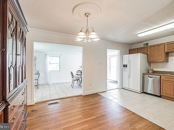 5th image of 13117 Burlwood Dr