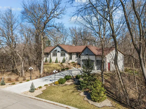 1201 93rd St E, Inver Grove Heights, MN 55077