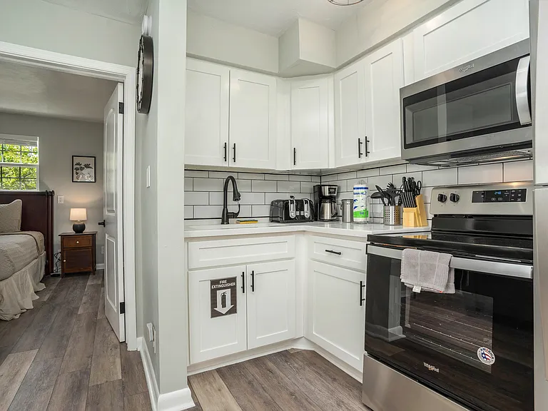 639 W Ocean View Ave — Photo 16