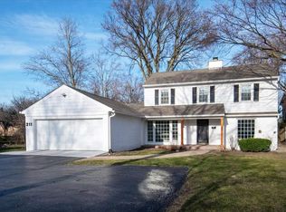 211 Green Bay Rd, Highland Park, IL 60035