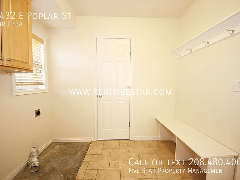 1432 E Poplar St — Photo 20