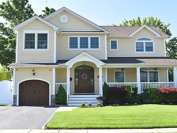 2nd image of 2052 Shelley Pl