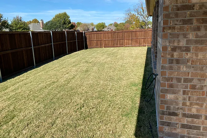 Private Room For Female Roommate All Bills Paid 15 Mins To Unt & Twu! — Photo 3