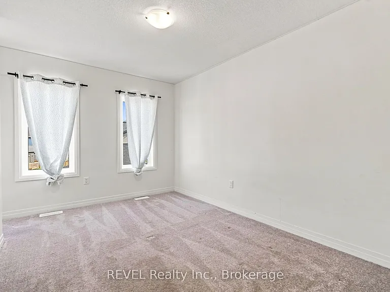 15 Peach St #15 — Photo 23