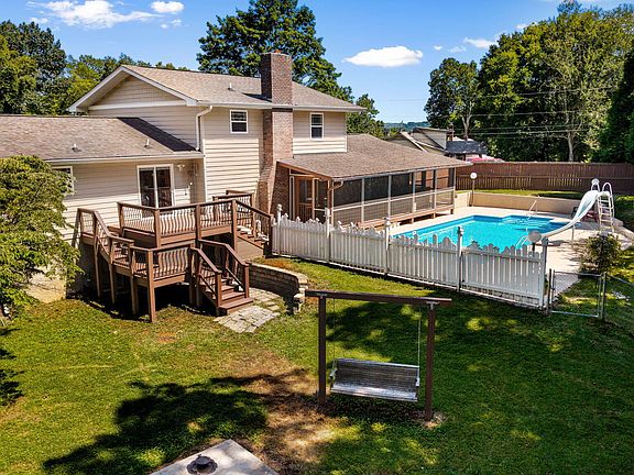 4th image of 7101 Fairington Cir