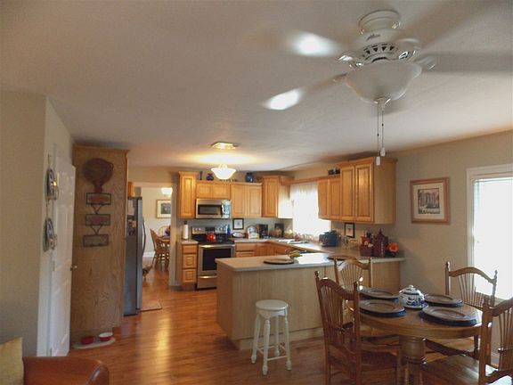 4th image of 403 N Jefferson St