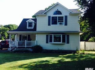 167 Woodland Dr, East Islip, NY 11730
