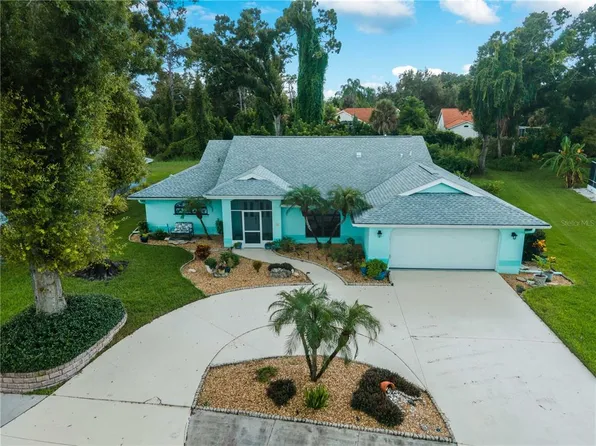 351 Woodvale Dr, Venice, FL 34293