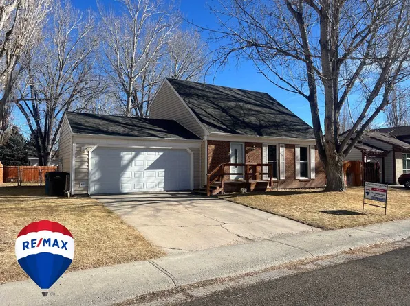 405 Pinnacle Dr, Riverton, WY 82501