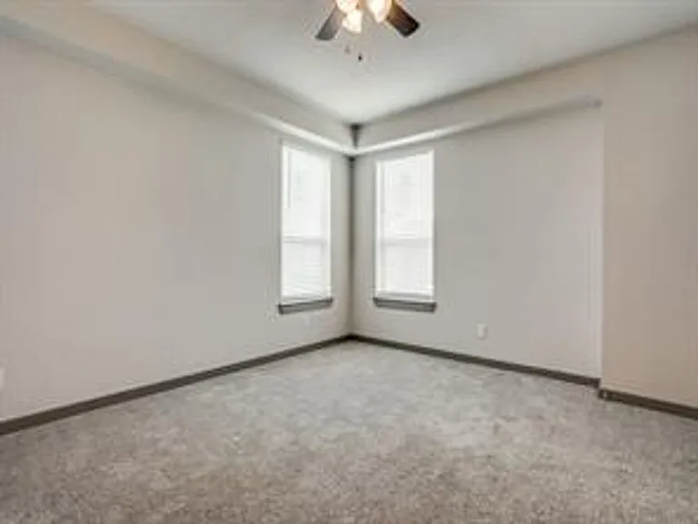 10604 Tube Dr — Photo 39