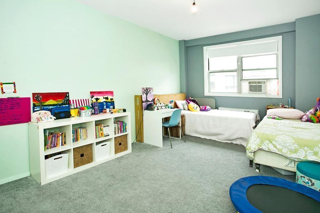 4 Bed 2 Bath Property, New York • 1,700 Sq Ft