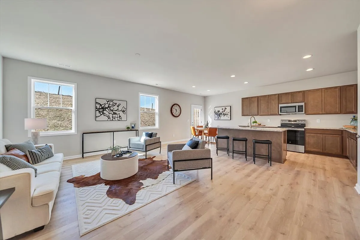 3 bed, 1675 sqft, $1,800 — Photo 4