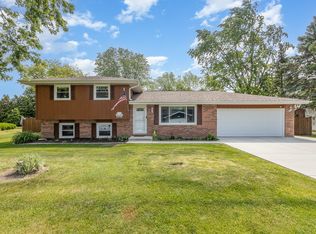 1910 Heather Ln, Joliet, IL