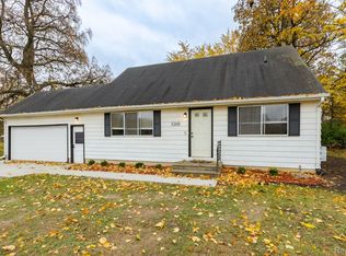 5368 Lapeer Rd, Burton, MI 48509
