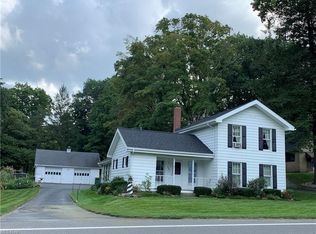 690 S Ridge Rd E, Geneva, OH 44041