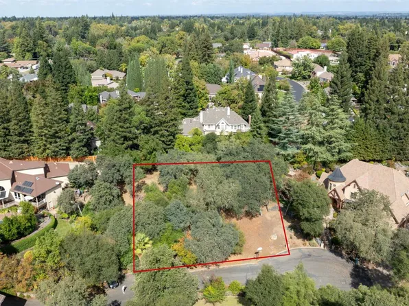 8739 Noland Ln, Fair Oaks, CA 95628