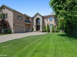 3402 Meadow Ln, Glenview, IL 60025