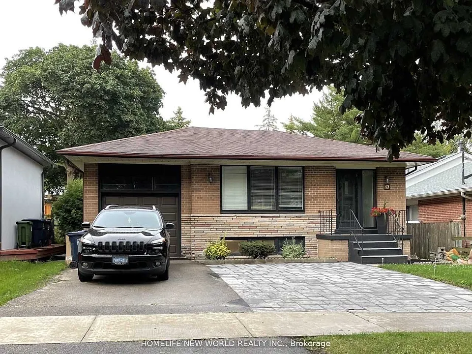 43 Blaketon Rd #LOWER