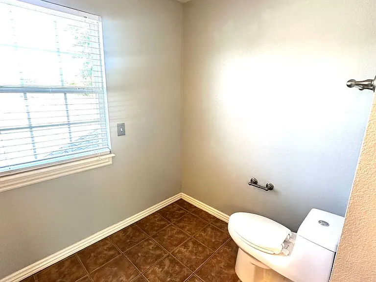 3705 SW Hansom Loop — Photo 16
