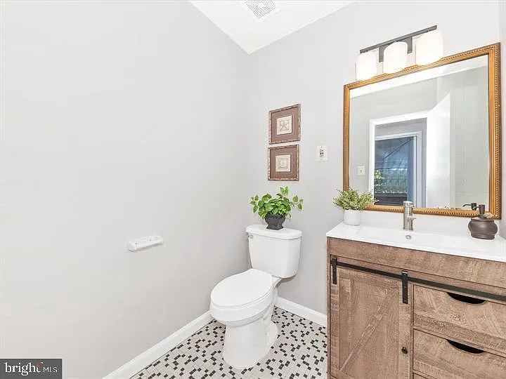 4411 Romlon St #301 — Photo 35