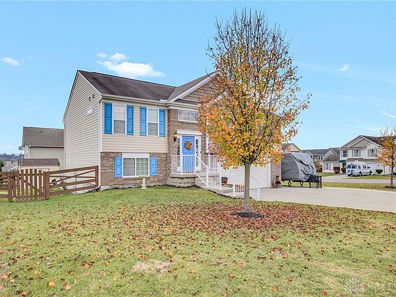 3rd image of 1161 Walden Ct