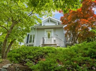 156 Hobart St, Ridgefield Park, NJ 07660