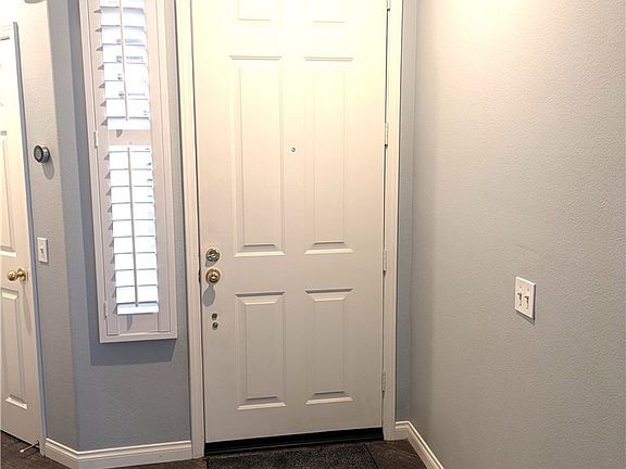 3rd image of 550 Lorabel Way APT C