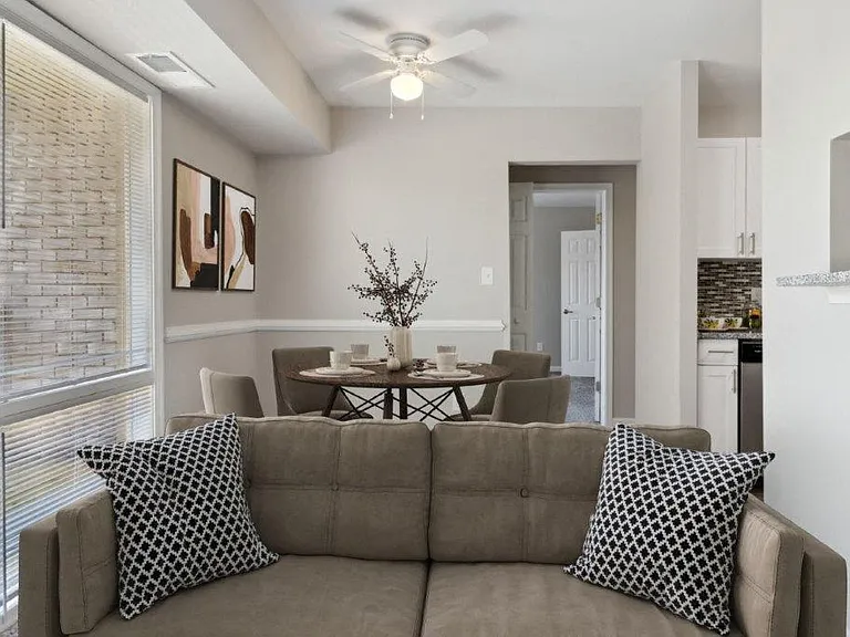 Parke Laurel Apartment Homes — Photo 12