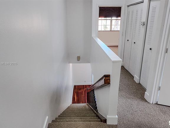 3rd image of 1477 Barcelona Way