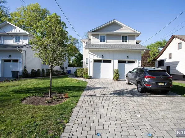 7 Lindley Ave, Tenafly, NJ 07670