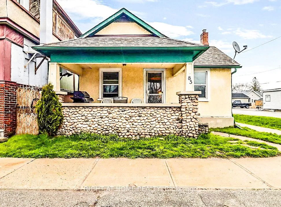 85 High St E photo 1