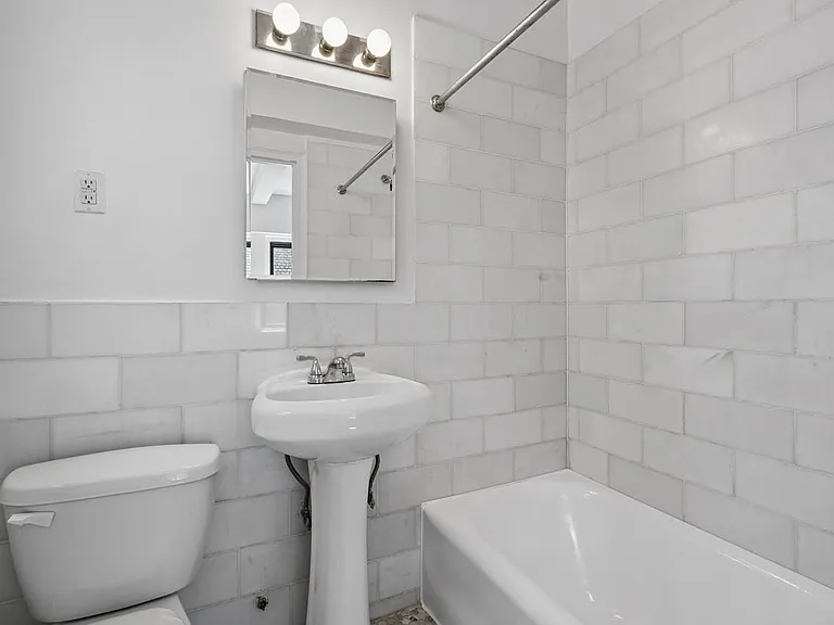 160 W 71st St #9D — Photo 12